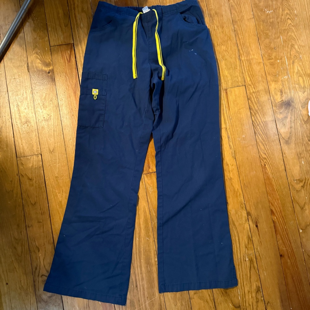 Scrubs Navy Cargo Pants with Yellow Details